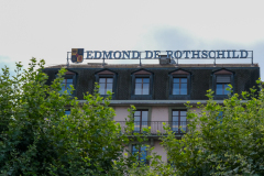 Buildings-with-brands-5