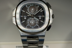 Patek-Philippe-Nautilus-3