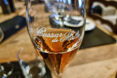 Marsovin-tasting-wine