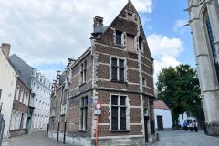 A-really-old-building