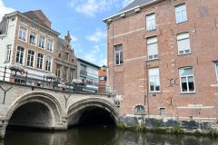 A-bridge-and-the-channel