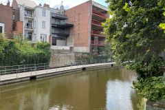 More-buildings-next-to-the-channel
