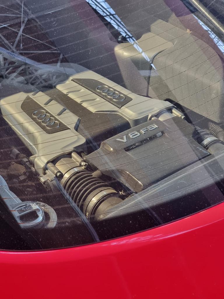 Audi R8