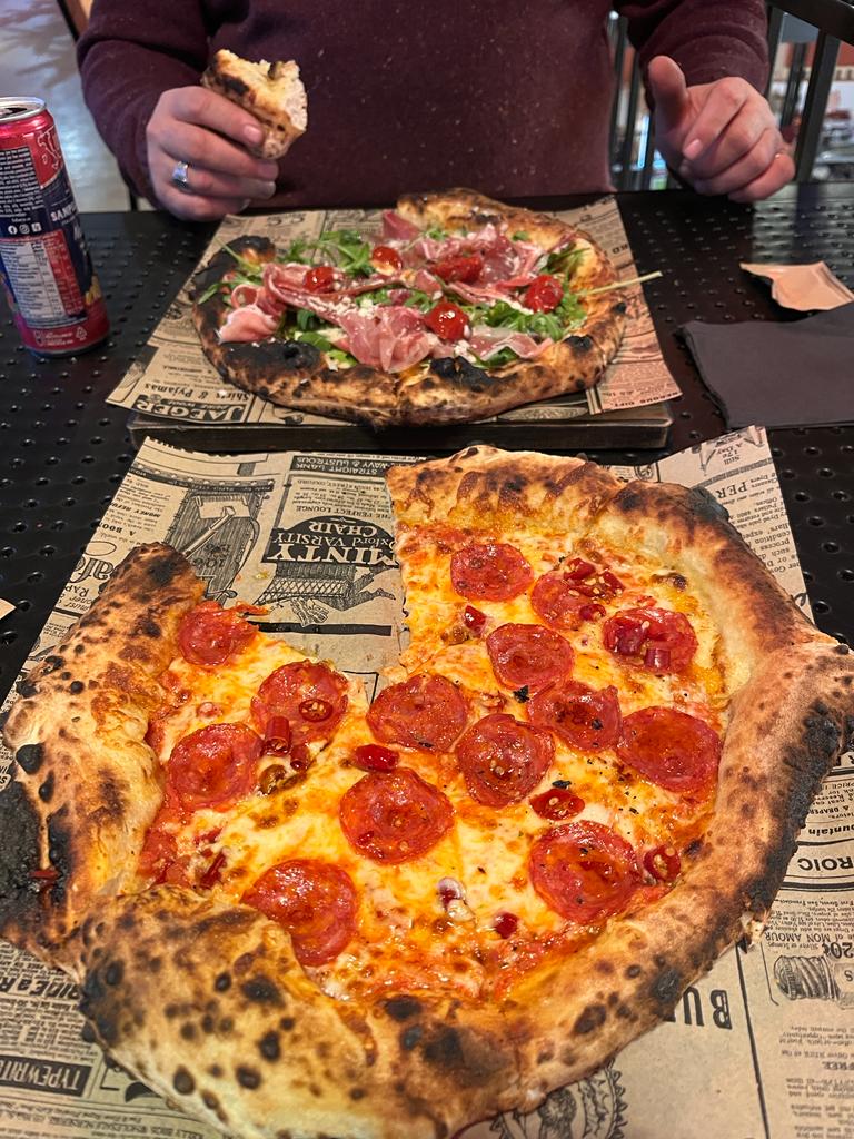 Pizza at Āgenskalna tirgus