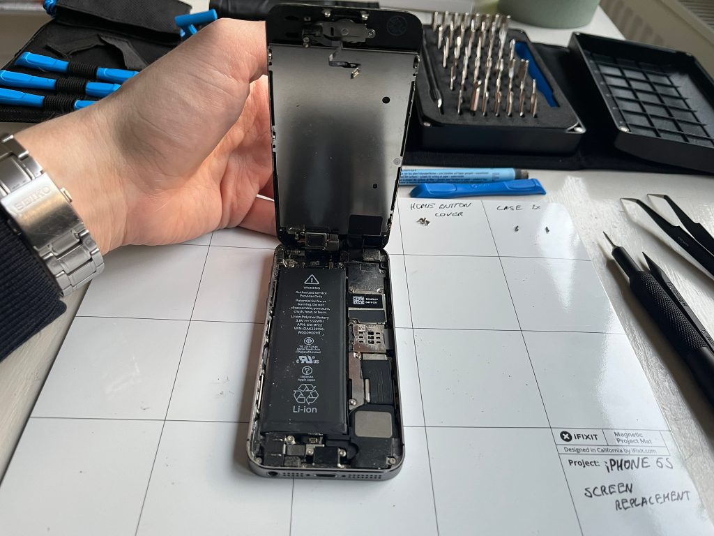 iPhone 5S screen is lifted
