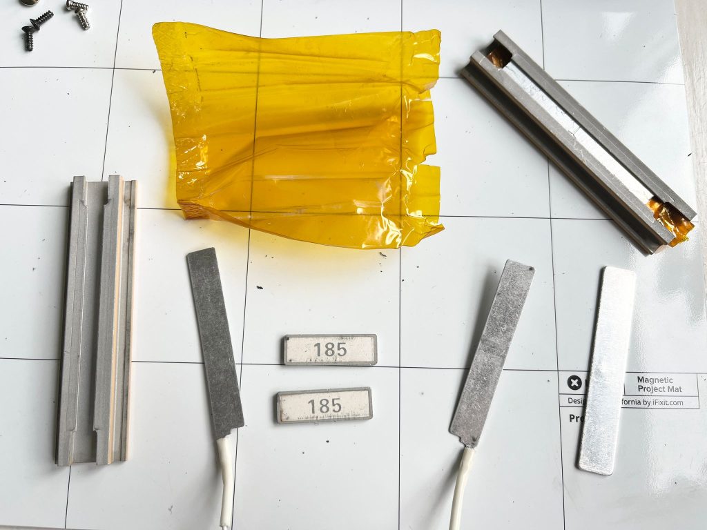The heating element disassembled.