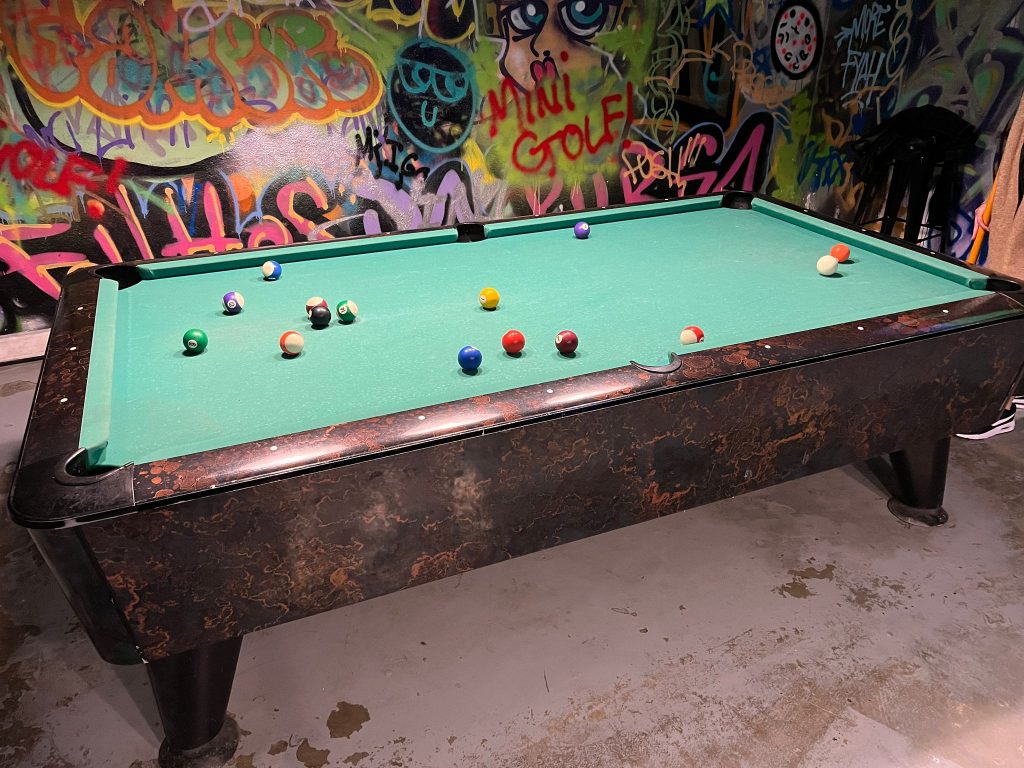 pool table