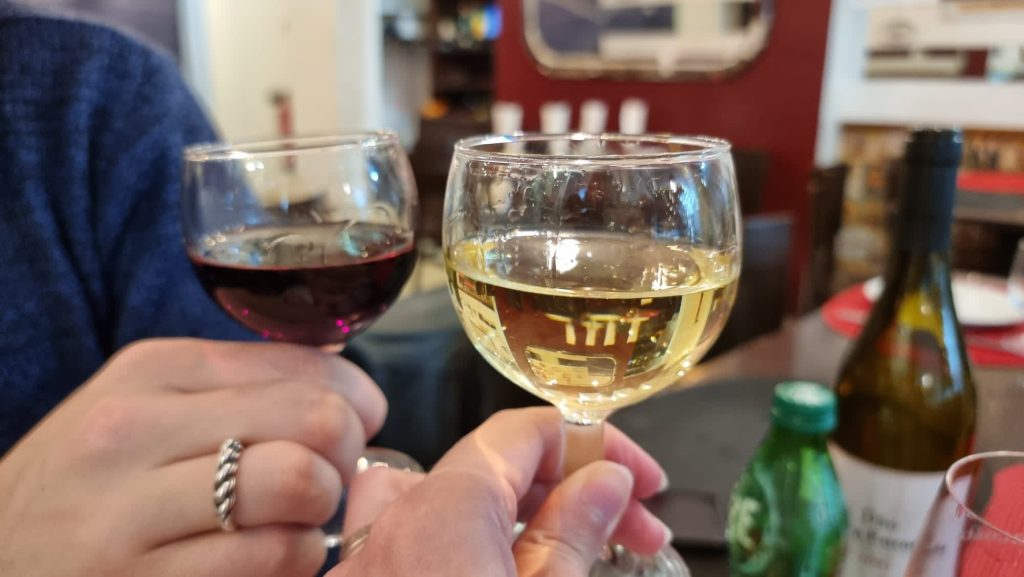 White and red port