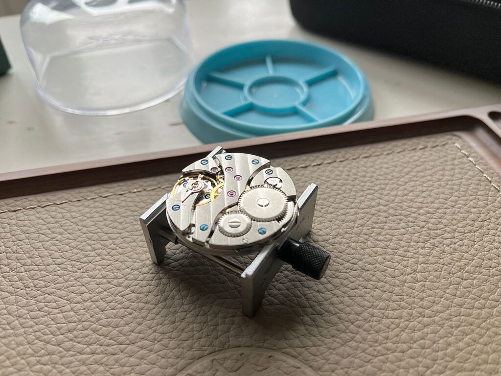 my second attempt at a movement disassembly