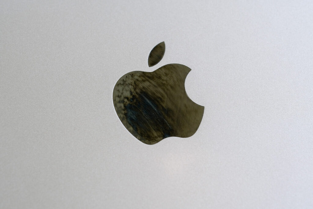 Apple logo