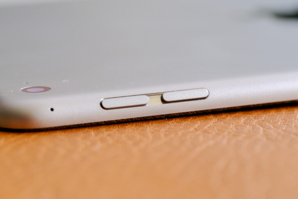 iPad mini volume