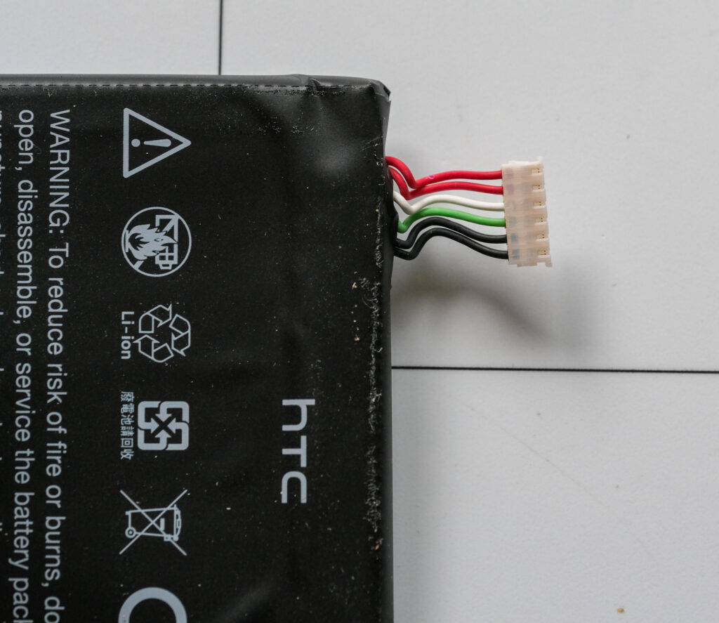Battery connector