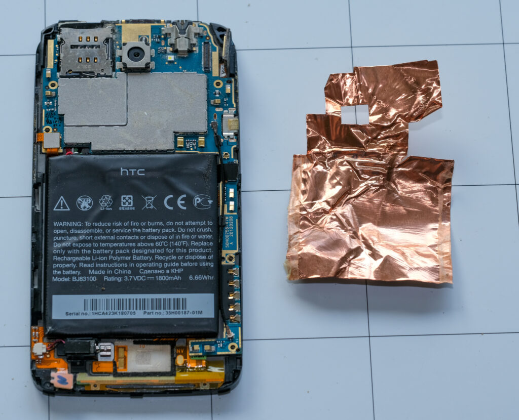 HTC One X disassembly