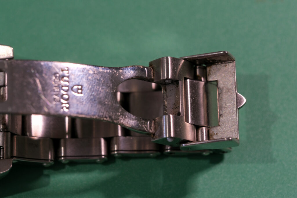 Dirty watch bracelet