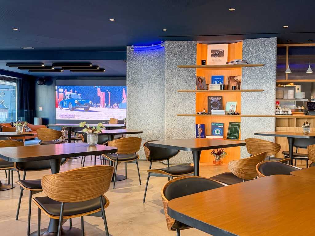 Alpine boutique in Paris