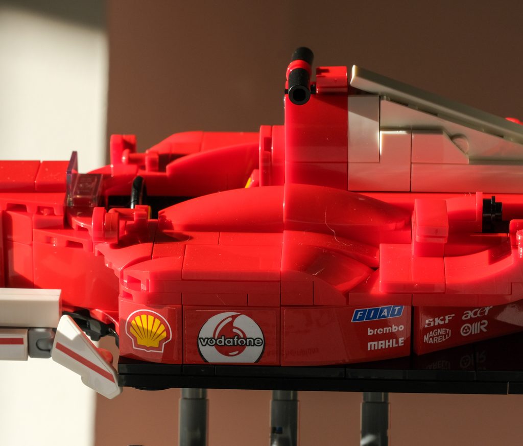F2004 LEGO Up close with MACRO