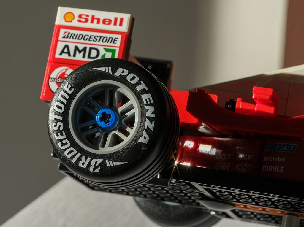 F2004 LEGO Up close with MACRO