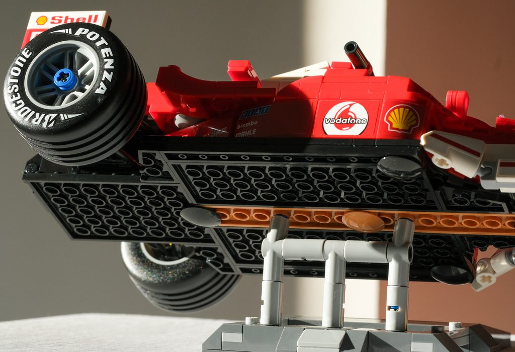 F2004 LEGO Up close with MACRO