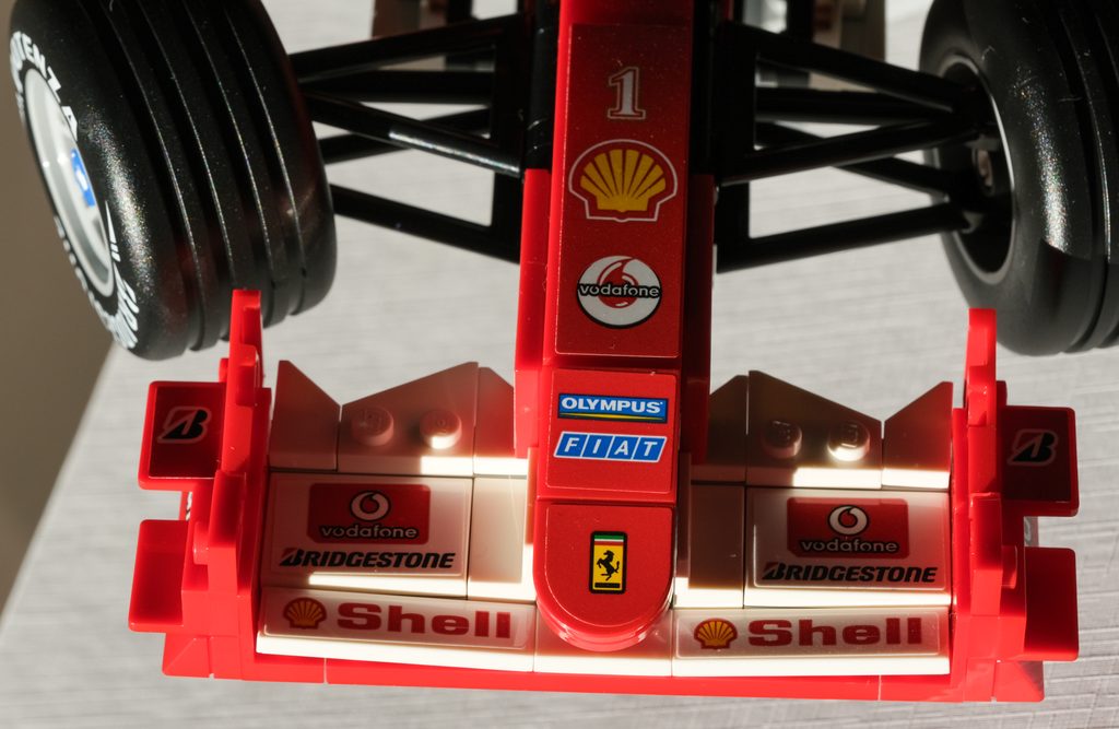 F2004 LEGO Up close with MACRO