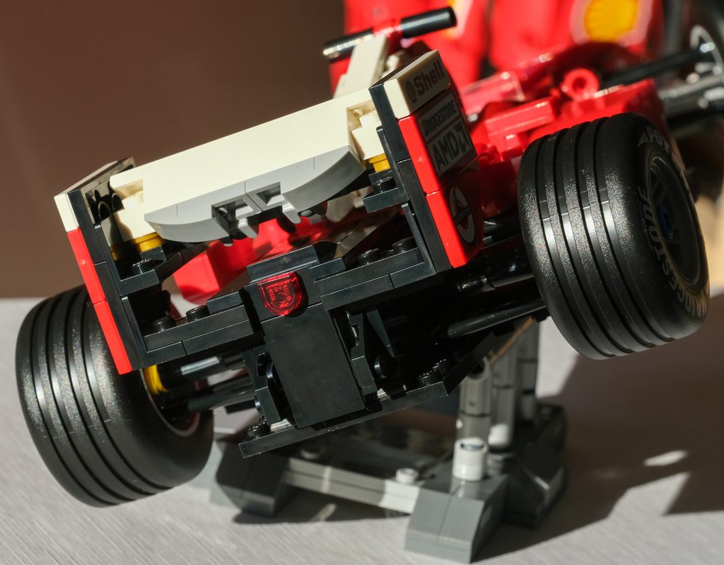 F2004 LEGO Up close with MACRO